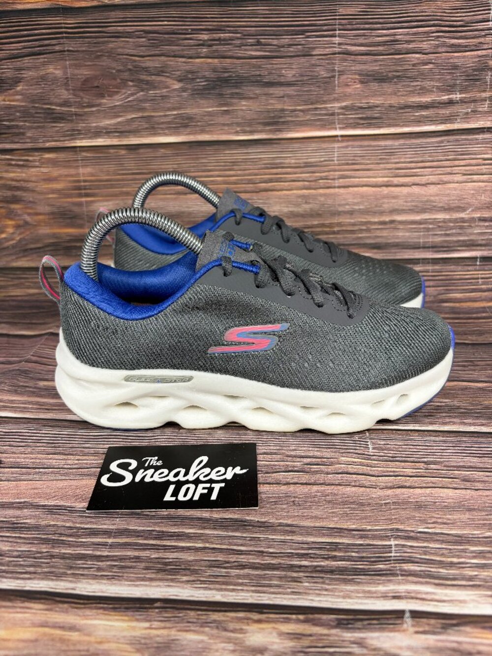Skechers Go Run Swirl Tech Gray Athletic Running Shoes Size 7